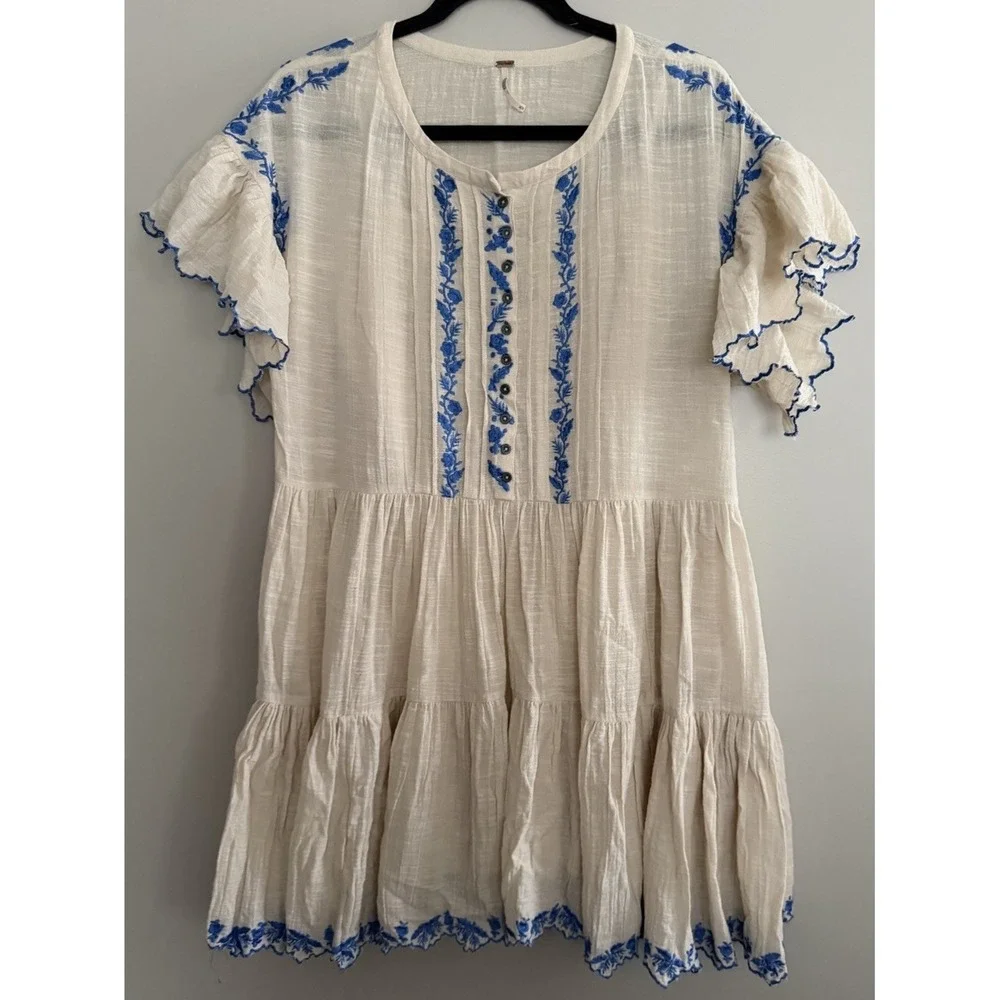 Free People Santiago Embroidered Boho Mini Dress Ivory and Blue‎ Size Medium